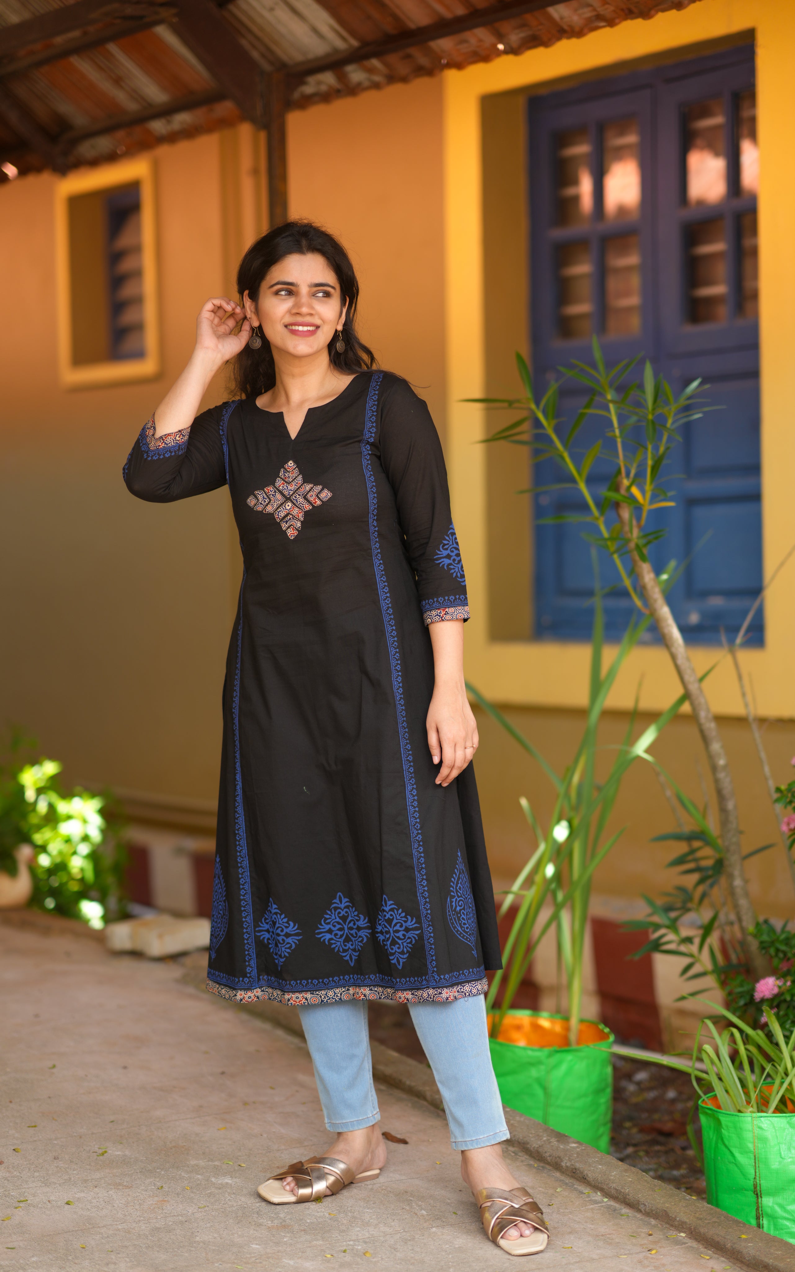 Vidhushini Black