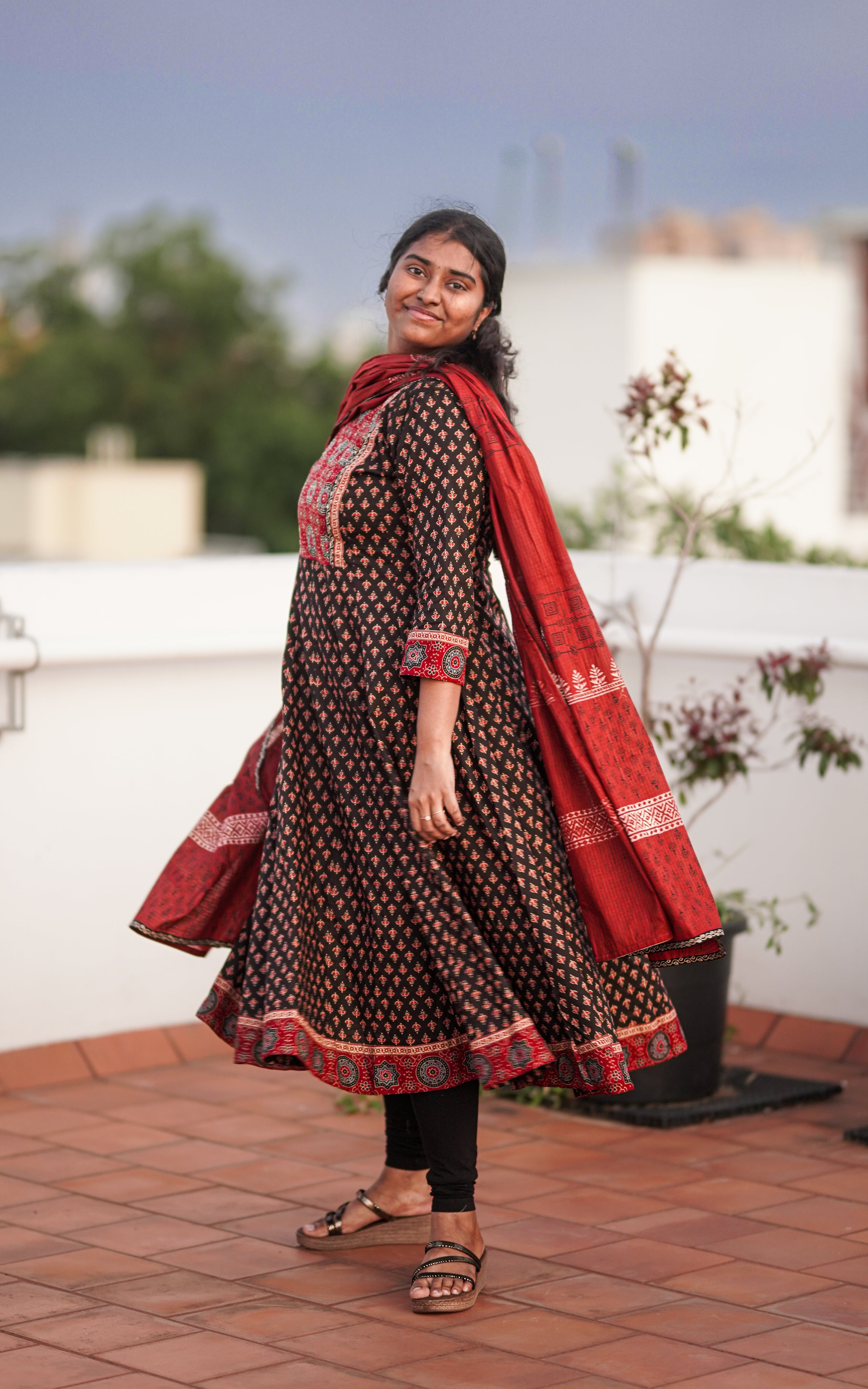 Nandini 11 (Kurti+Dupatta)