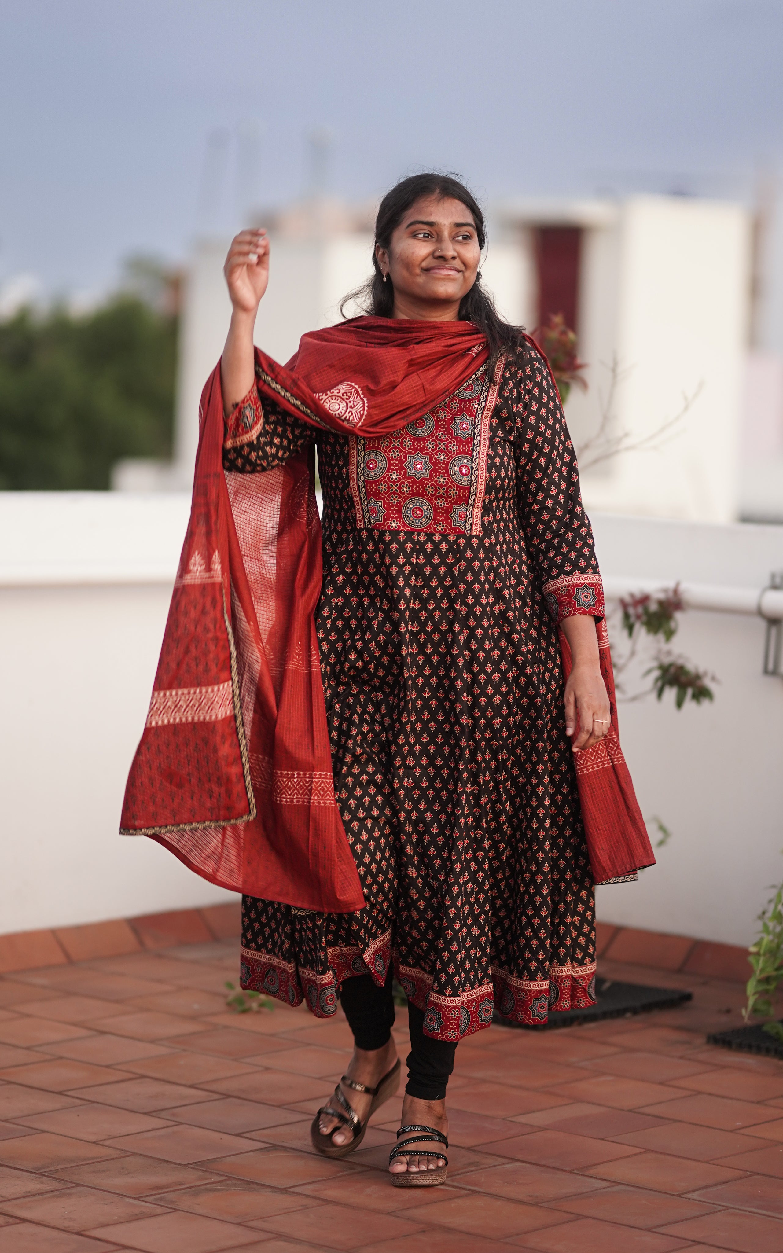 Nandini 11 (Kurti+Dupatta)