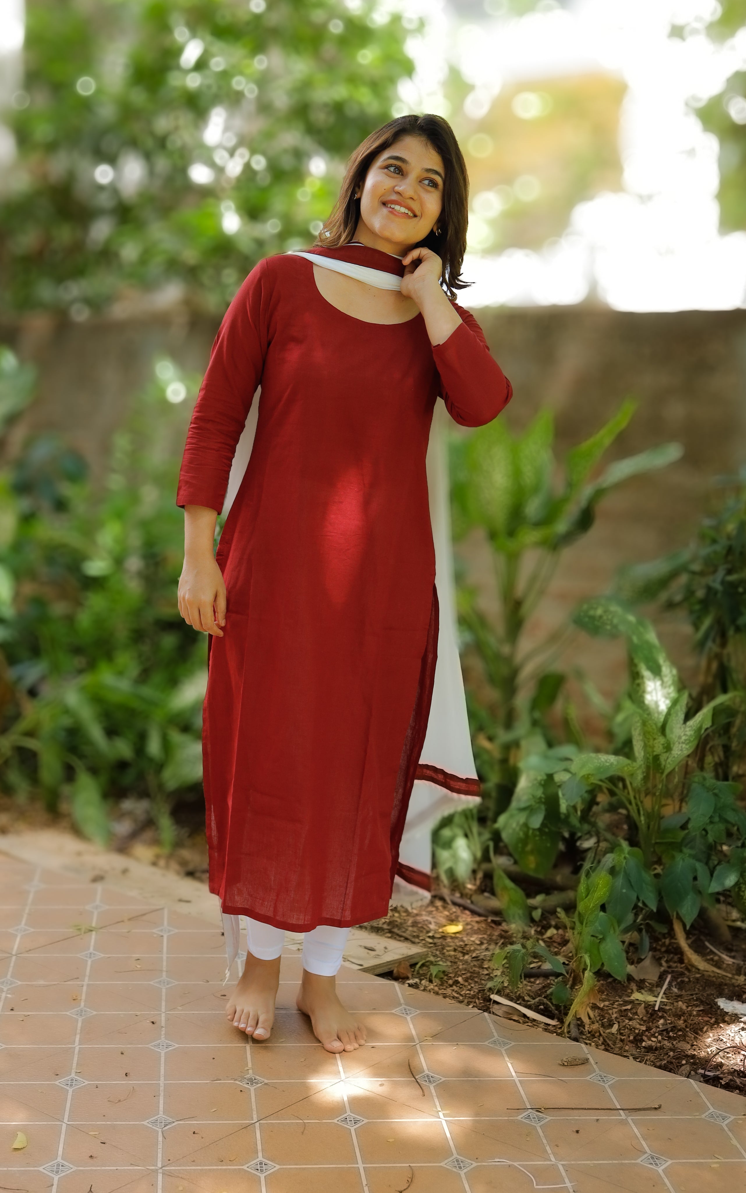 Raja Rani Maroon (Kurti+Dupatta)