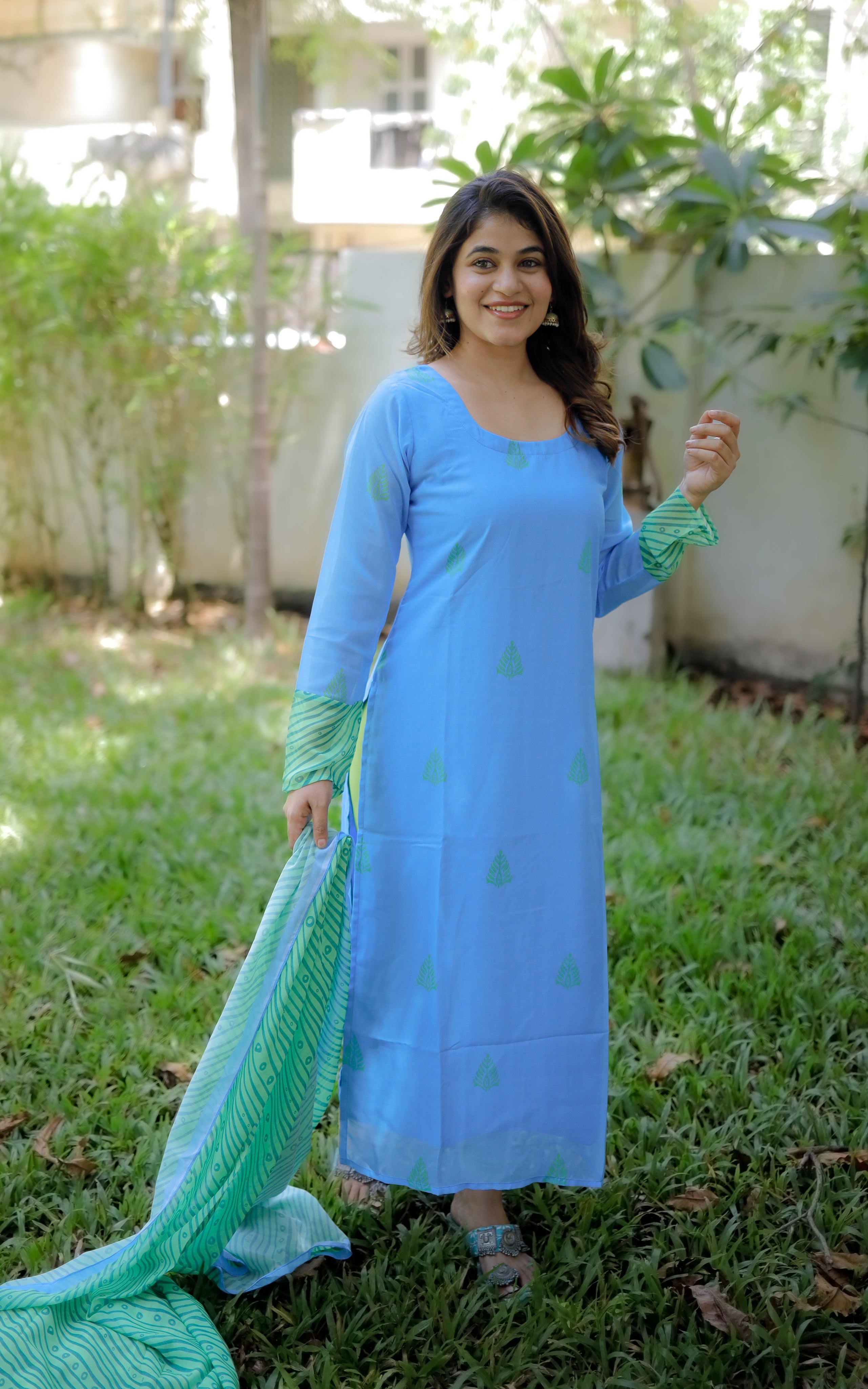 A graceful recreation of a classic movie outfit from yaaradi nee mohini