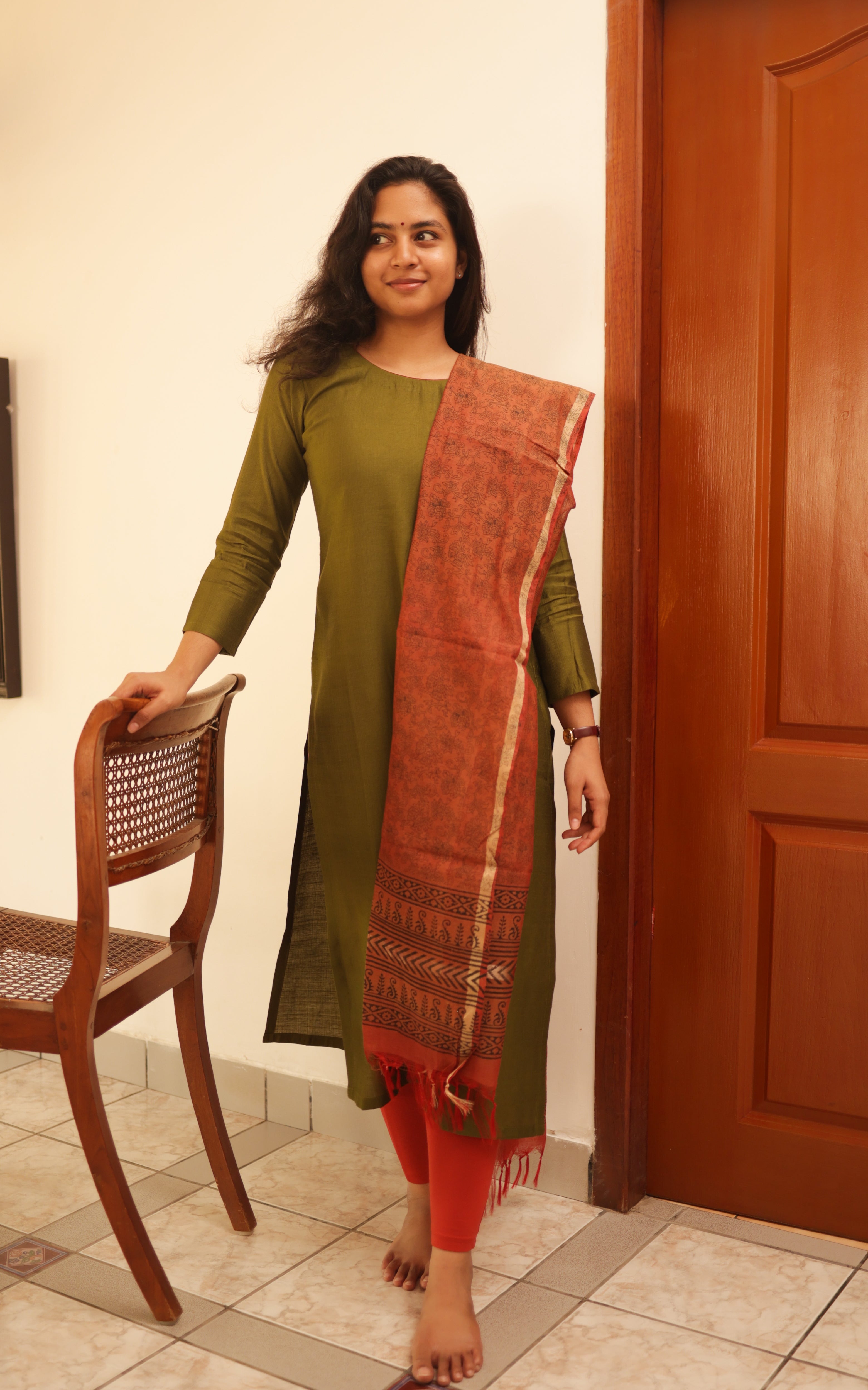 Om Shanti Oshanna 3 (Kurti+Dupatta)