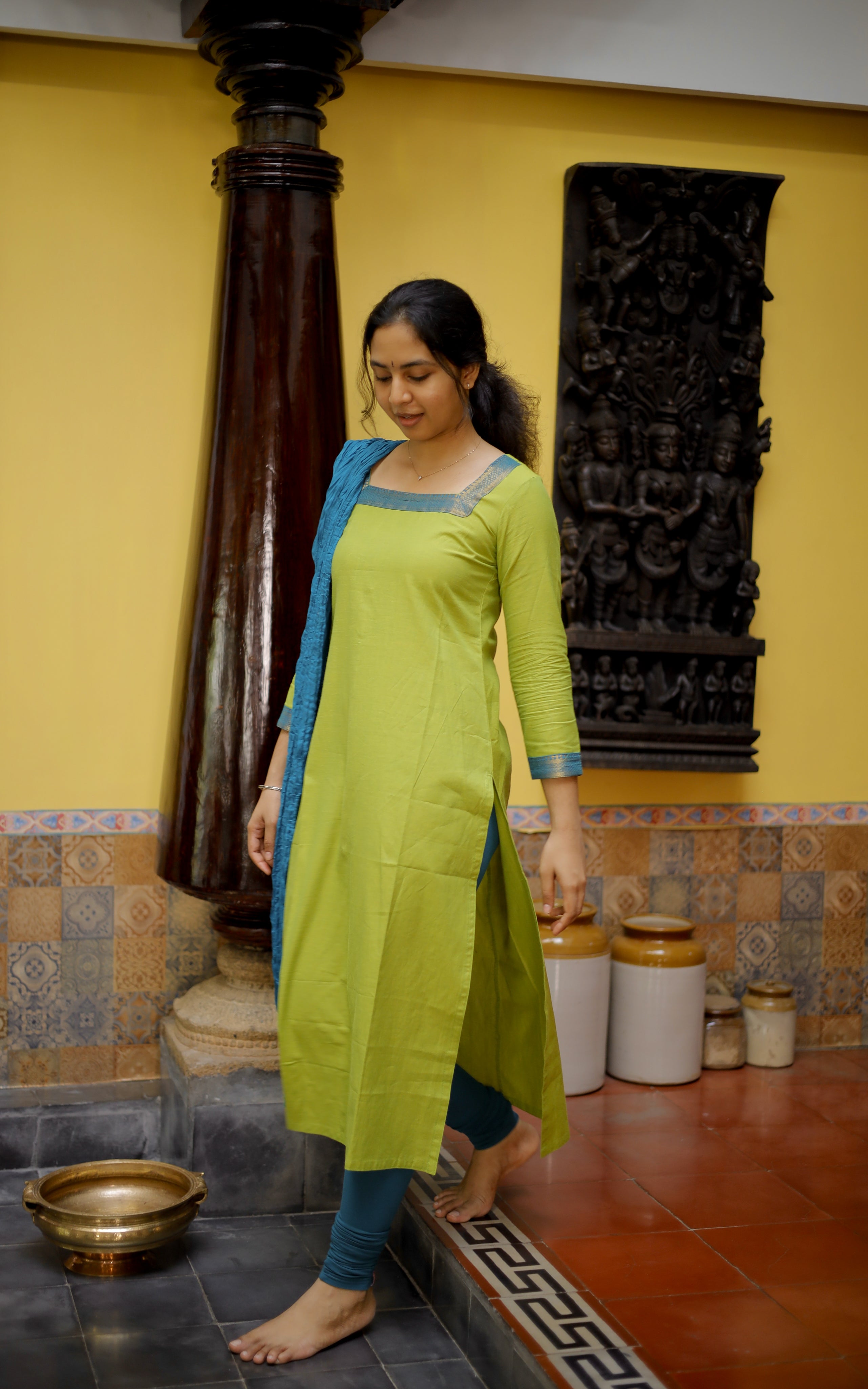 Saravana Jyotika 4 (Kurti+Dupatta)