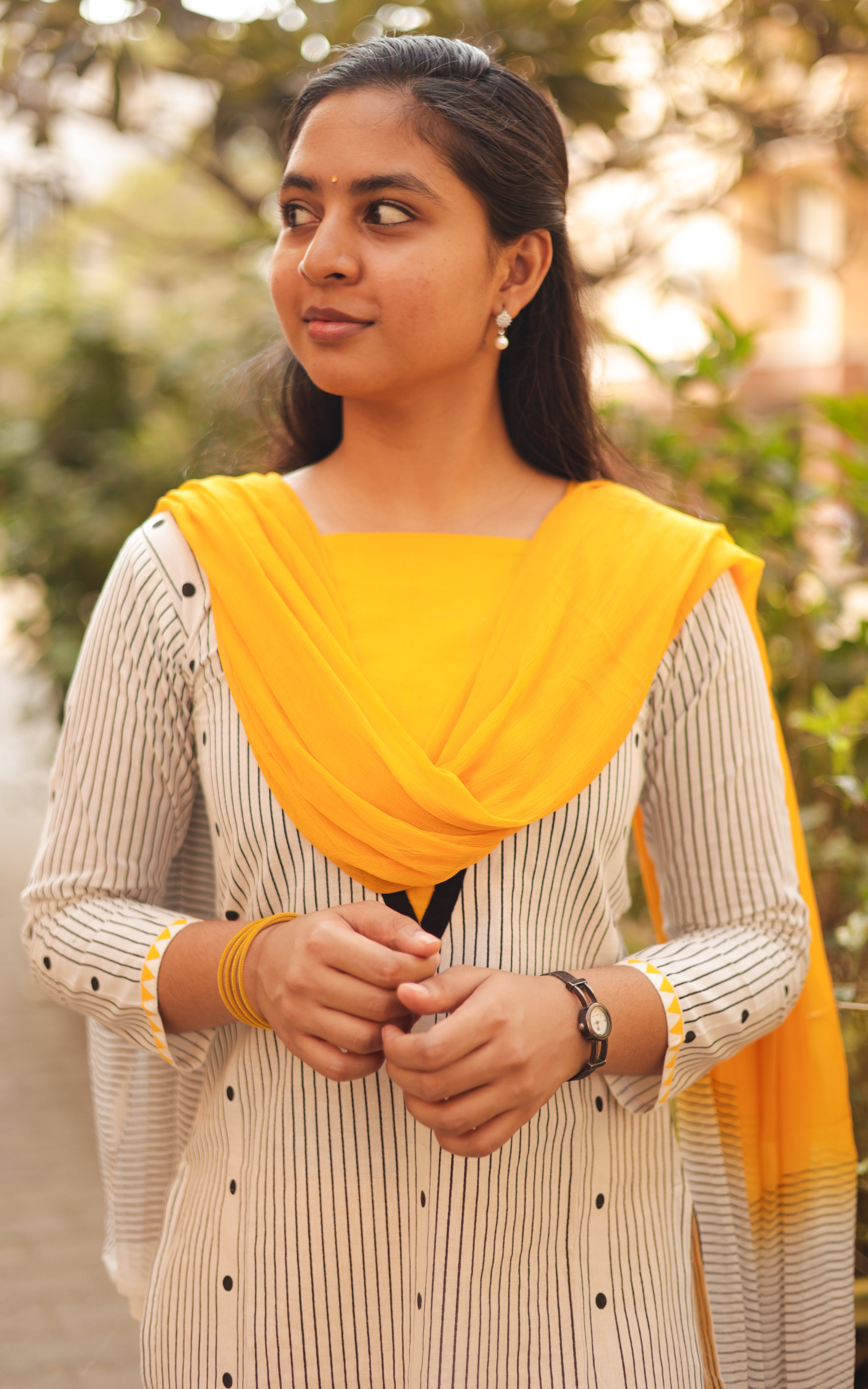 Om Shanti Oshanna 1 (Kurti+Dupatta)