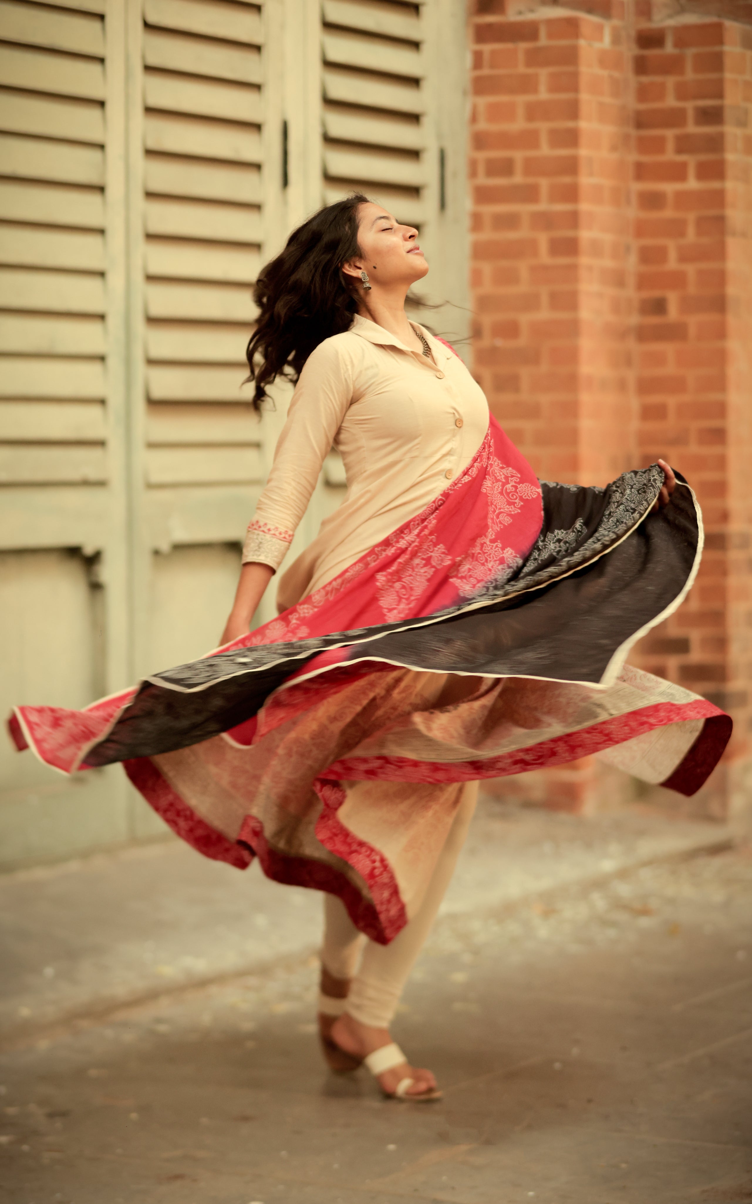 Ok Kanmani Tara 1 (Kurti+Dupatta) (DELIVERY TIME 40-45 WORKING DAYS)