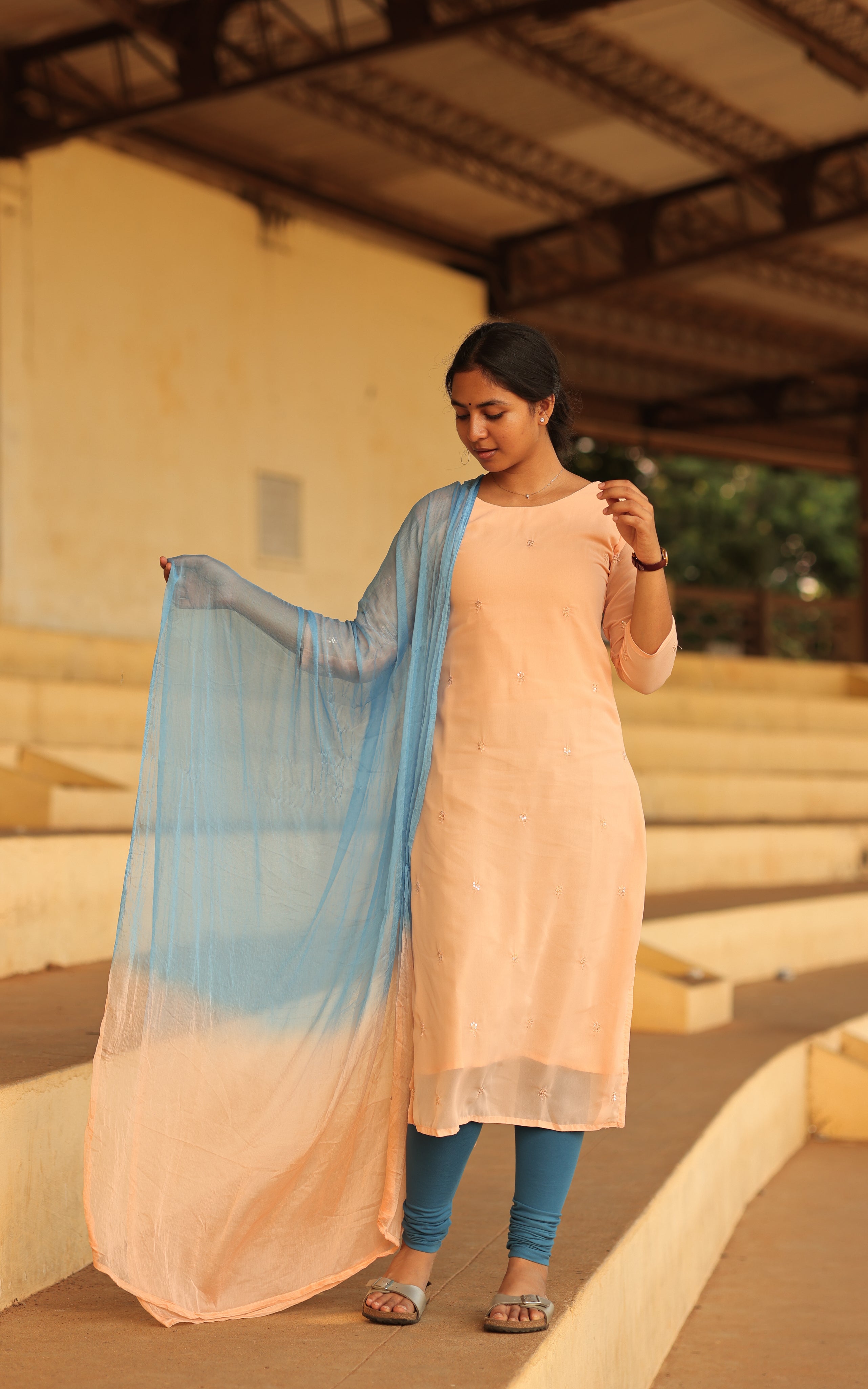Sillunu Oru Kaadhal 1 (Kurti+Dupatta)