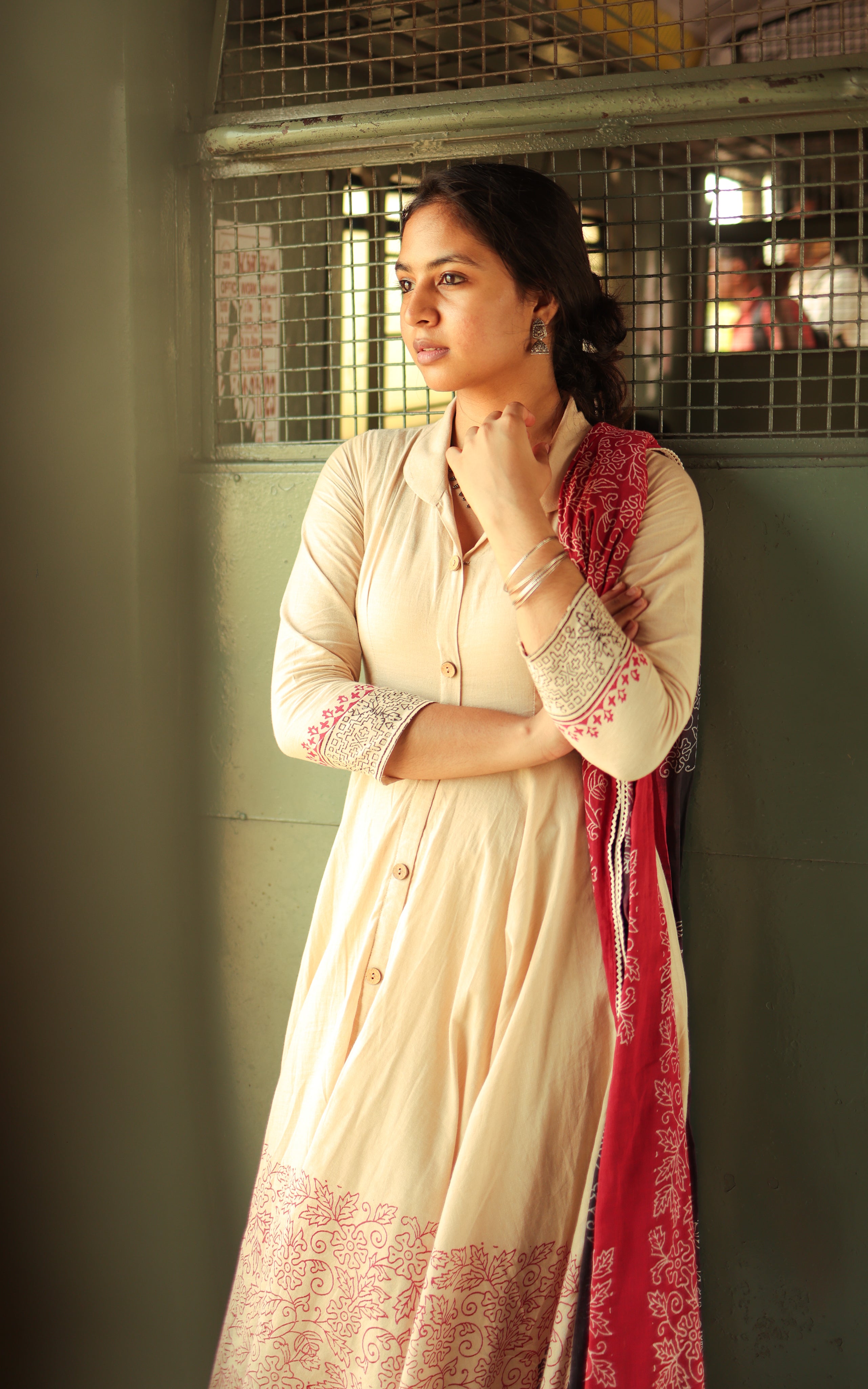 Ok Kanmani Tara 1 (Kurti+Dupatta) (DELIVERY TIME 40-45 WORKING DAYS)