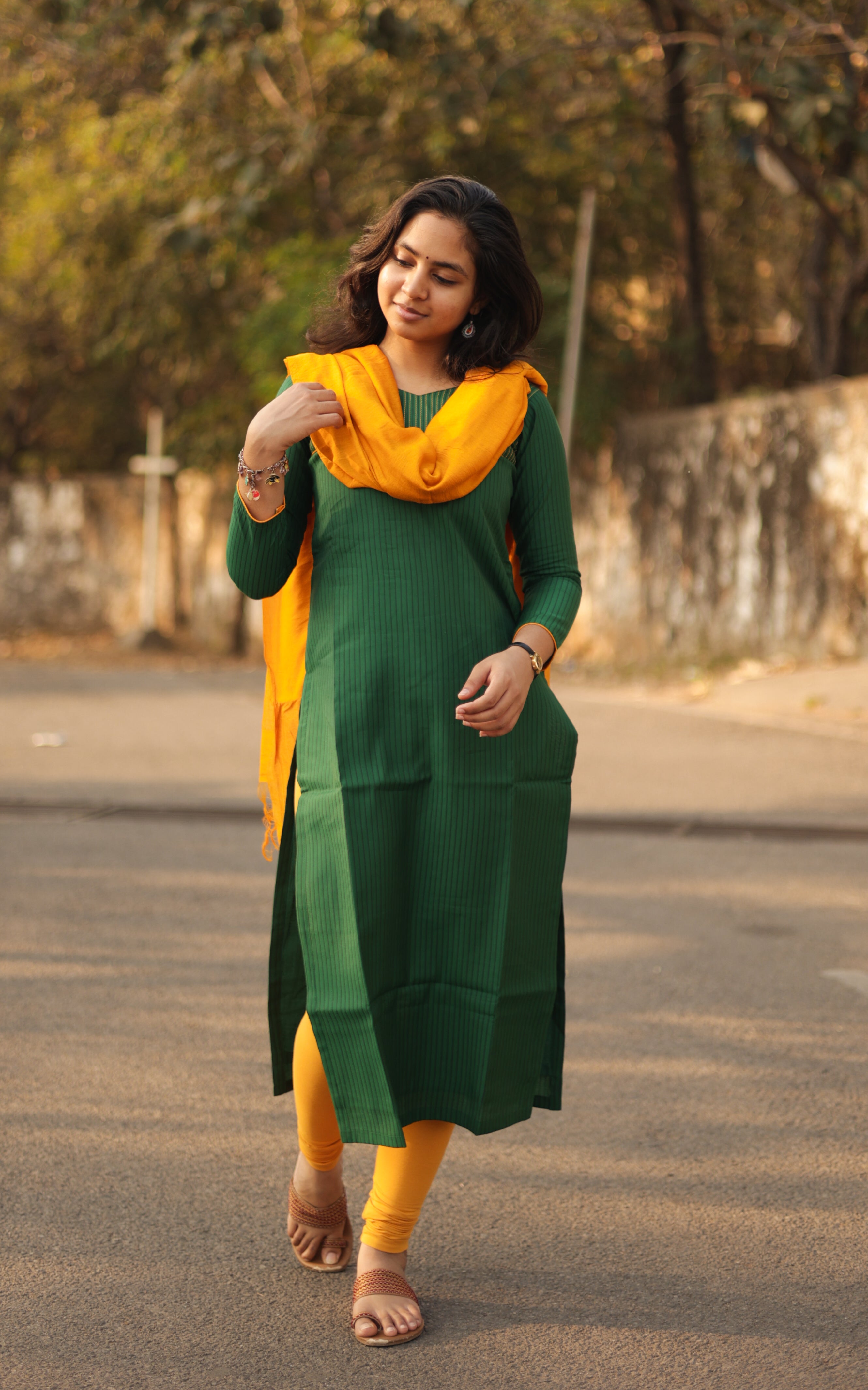 Om Shanti Oshanna 2 (Kurti+Dupatta)