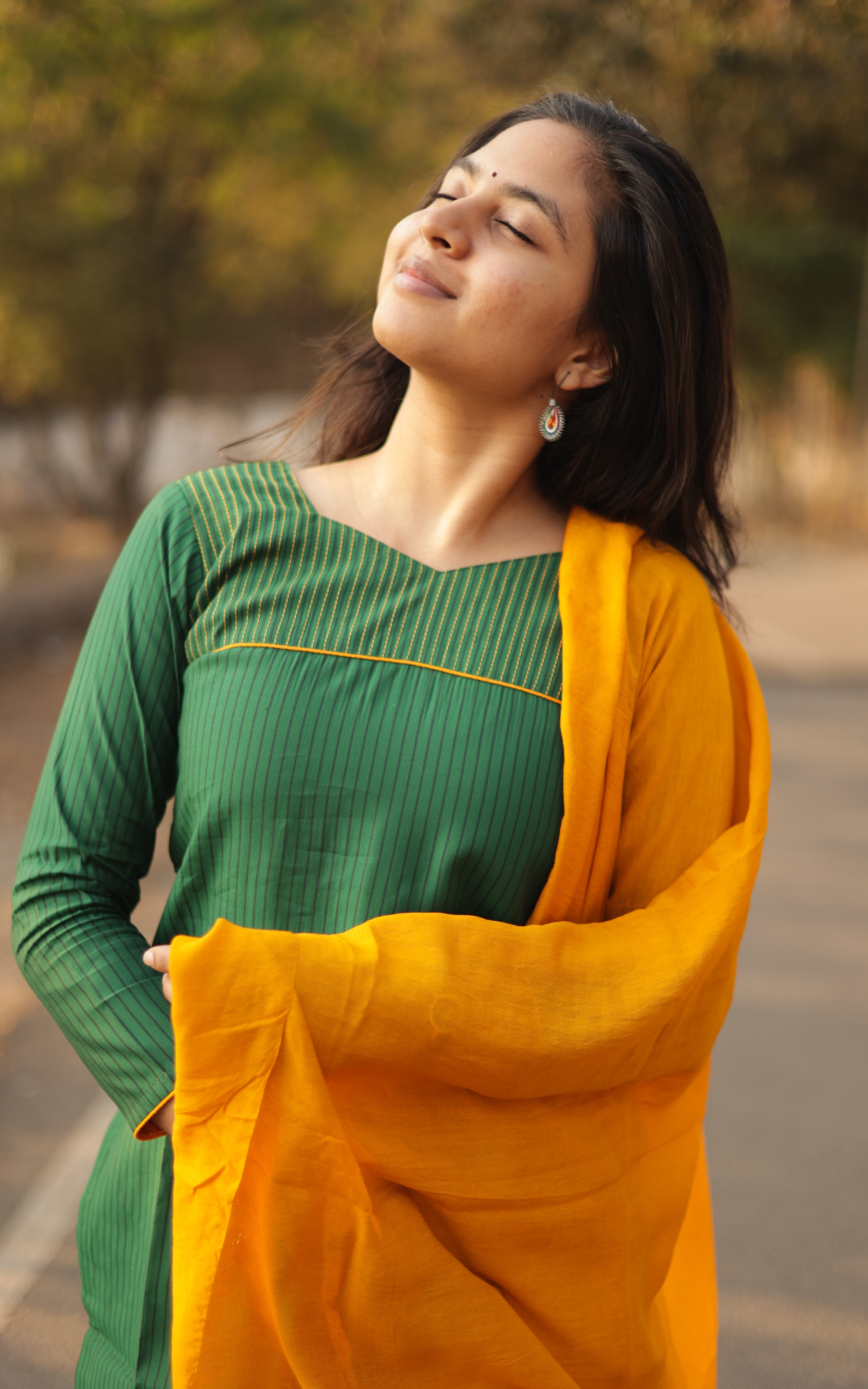 Om Shanti Oshanna 2 (Kurti+Dupatta)