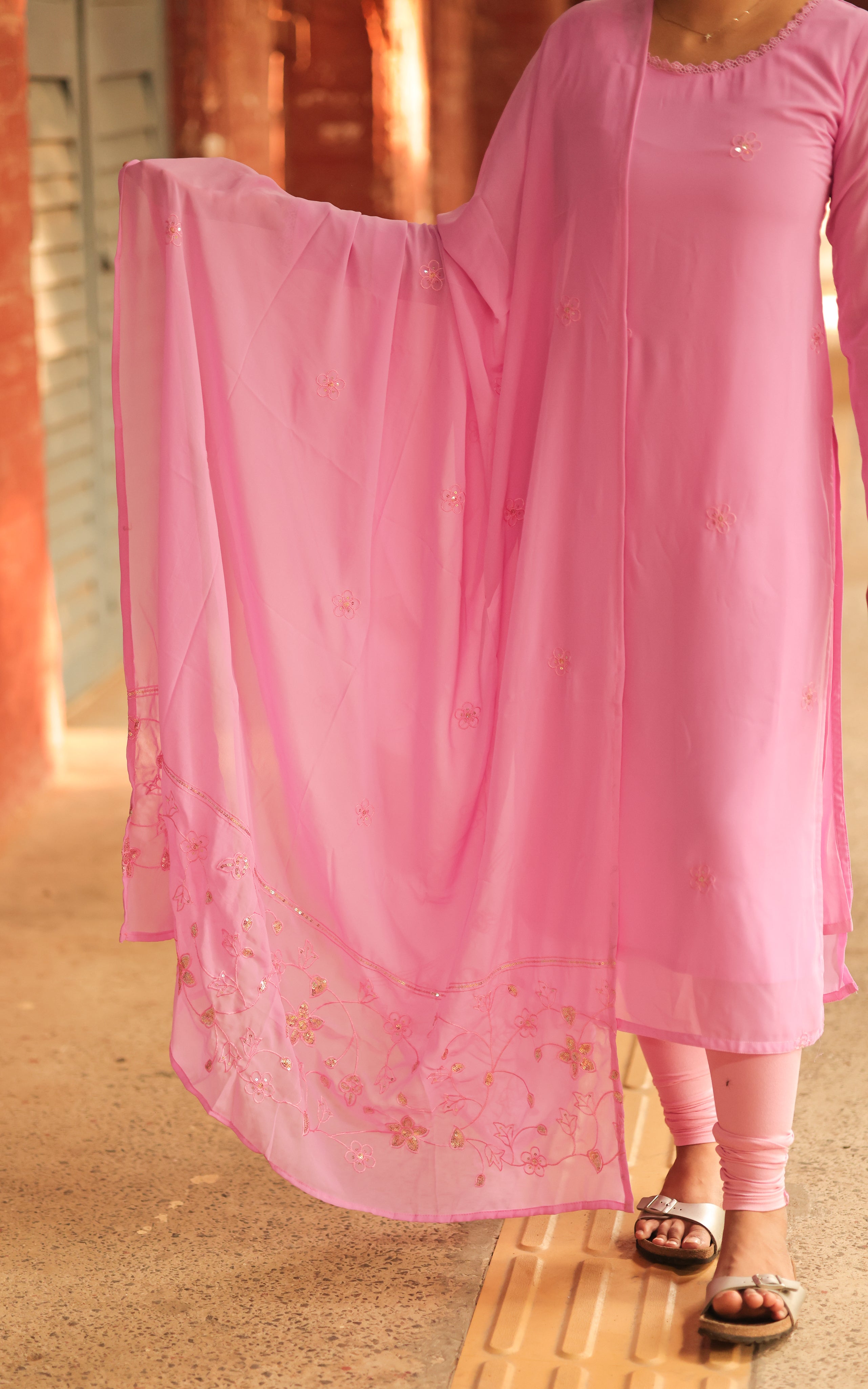 Sillunu Oru Kaadhal 2 (Kurti+Dupatta)