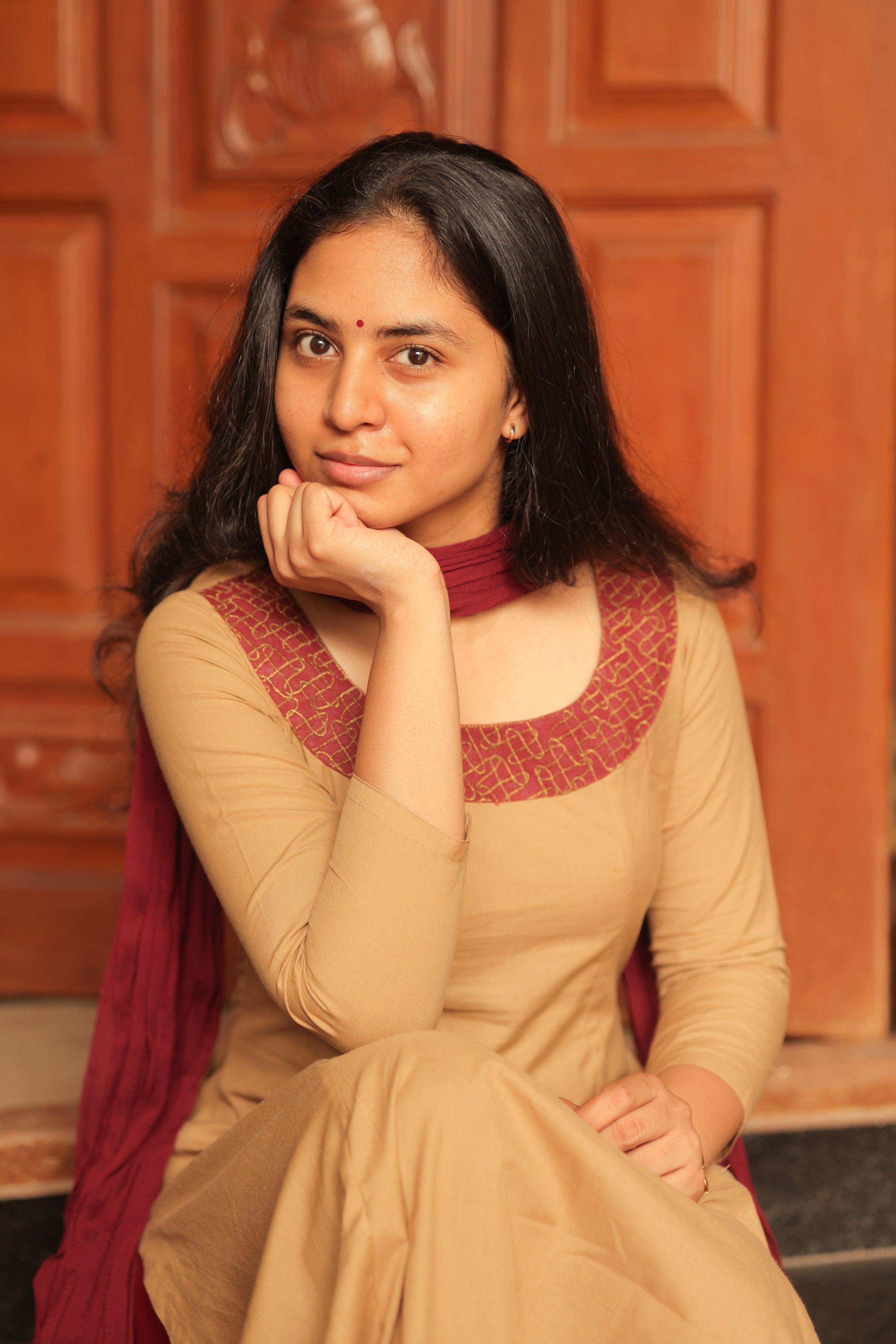 Kandukondain Kandukondain Tabu Outfit