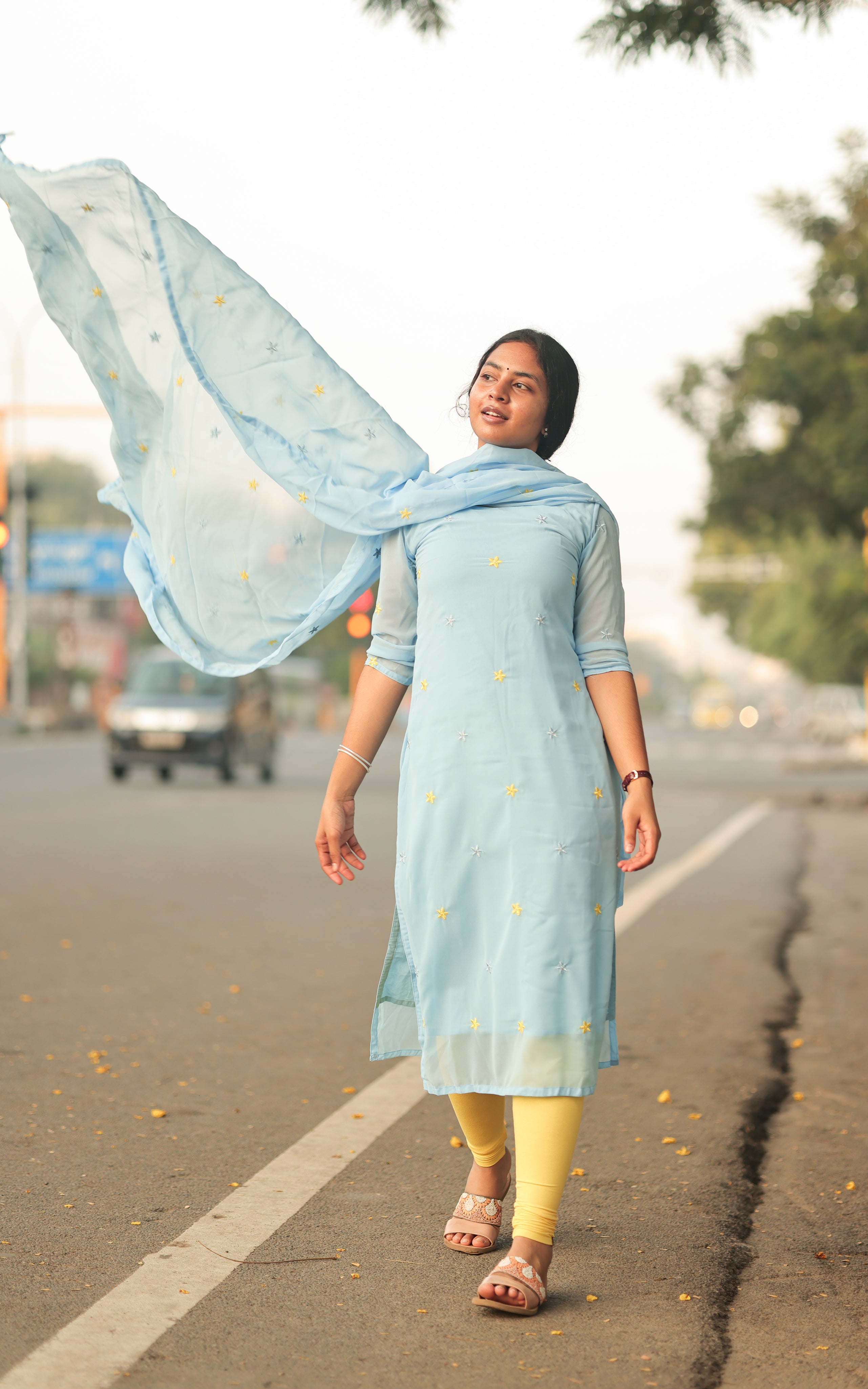 Sillunu Oru Kaadhal 6 (Kurti+Dupatta)