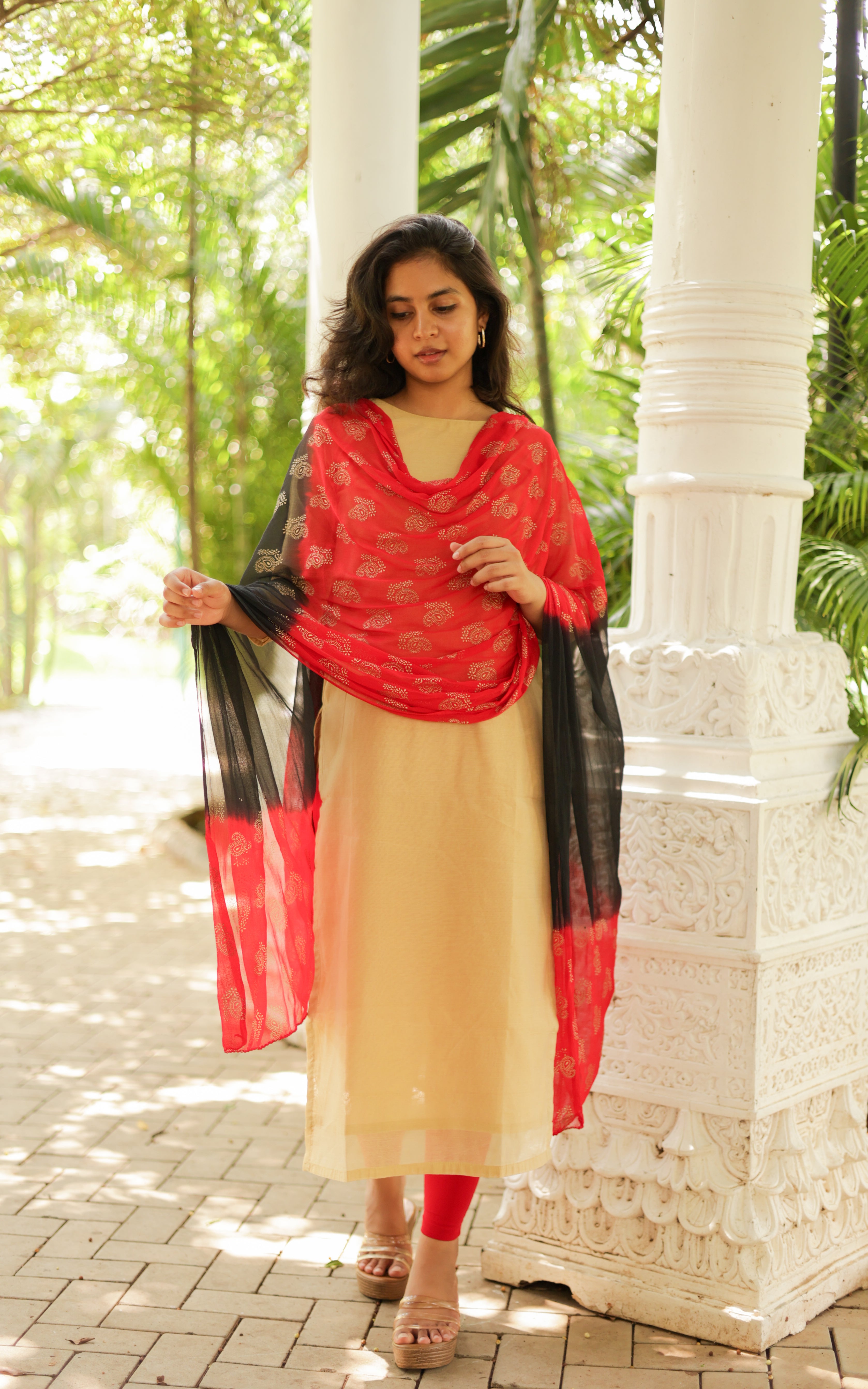 Meghna Gold (Kurti+Dupatta)