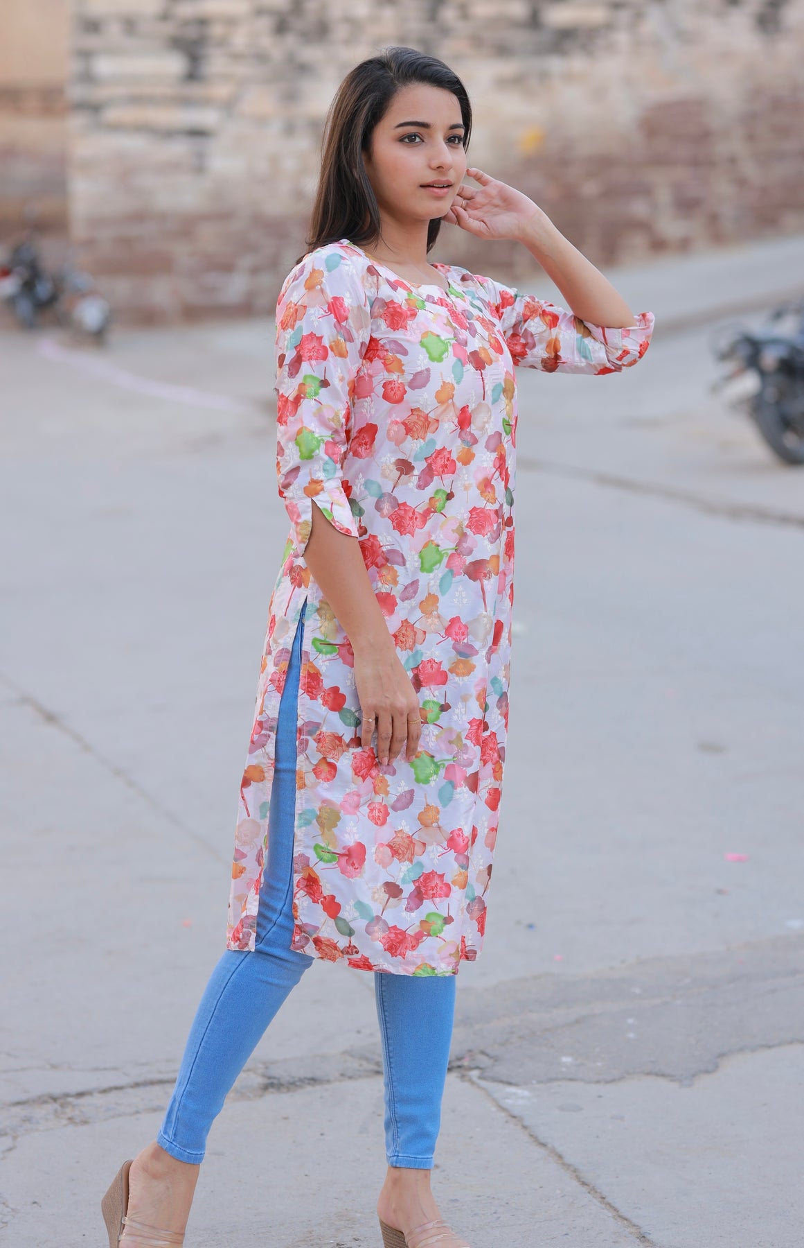 Kurtis on sale Trendy short kurti designs you can pair with leggings    Times of India